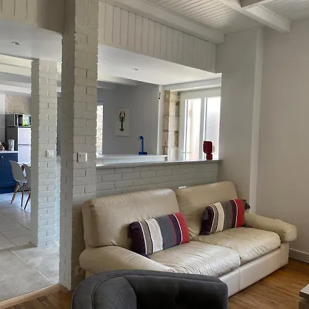 3 étoiles Entre Terre Et Jolie Maison *