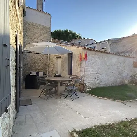 Hébergement de vacances 3 étoiles Entre Terre Et Jolie Maison *